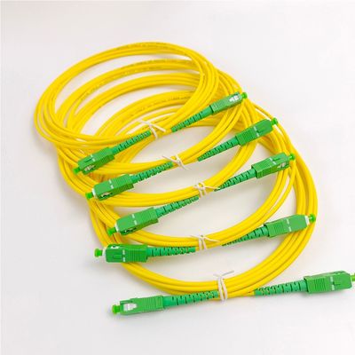 Cordón de parche óptico amarillo Pigtail SC/APC G652D Modo único LSZH 1M Simplex Cordón de parche de fibra óptica de 2.0 mm
