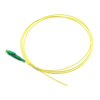Colas de cerdo de color blanco/amarillo SC/APC G652D Modo único LSZH 1M Simplex 2.0mm Colas de cerdo de fibra óptica