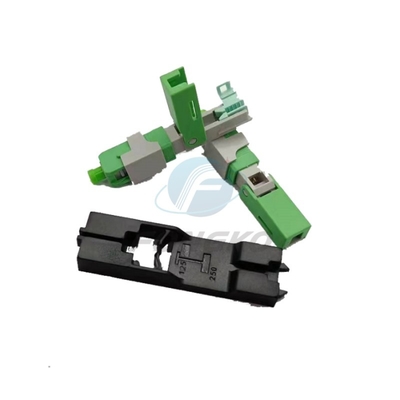El campo rápido del SC APC del conector de la fibra óptica de FTTH instala 0.3dB para el cable de descenso