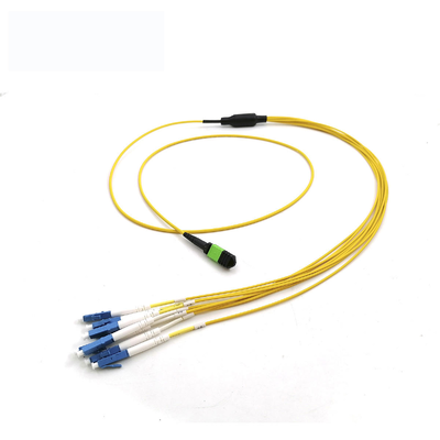 MPO Femenino a 8 12 24 núcleos LC UPC Cable de escape de modo único Cables de fibra óptica